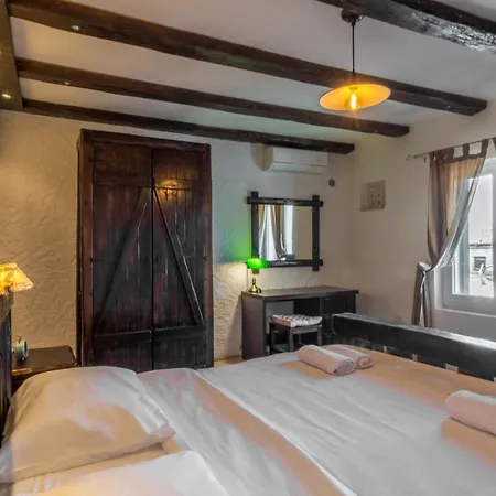 Corte Villa Donji Zemunik